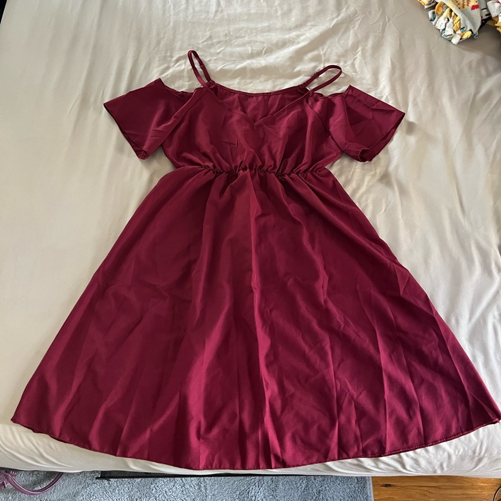 SHEIN Burgundy Cold Shoulder Mini Dress